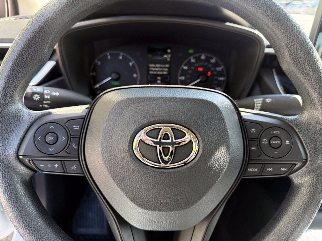 Certified 2025 Toyota Corolla LE w/ LE Premium Package AWD/4WD image 30