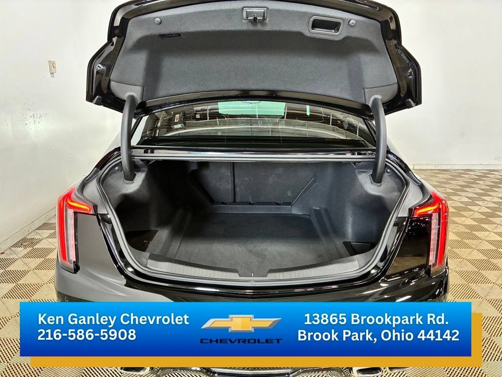 Used 2025 Cadillac CT5 V w/ Technology Package AWD/4WD image 18