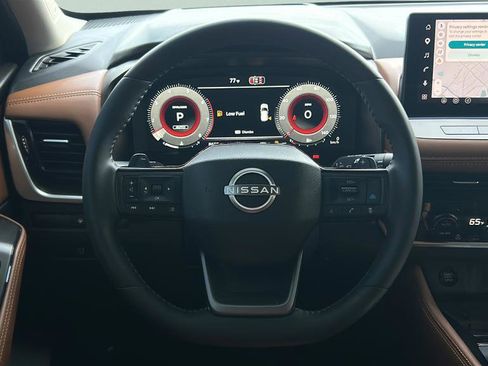 Used 2026 Nissan Rogue Platinum w/ Platinum Premium Package AWD/4WD image 21