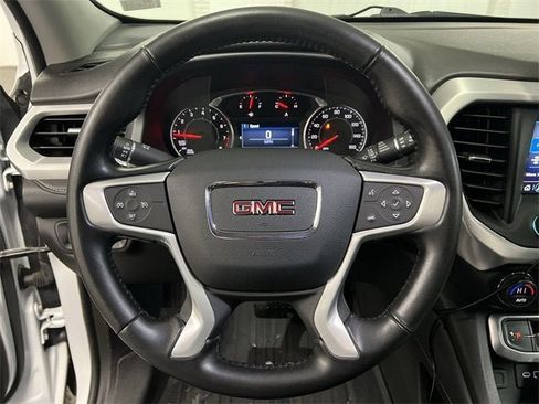 Certified 2020 GMC Acadia SLE w/ LPO, Floor Liner Package image 11