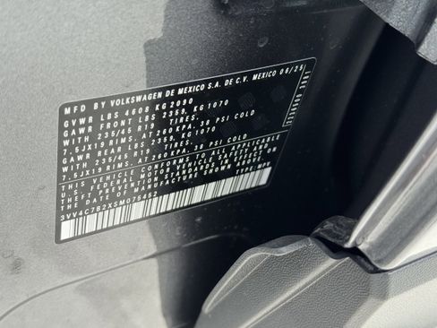 New 2025 Volkswagen Taos SEL image 35
