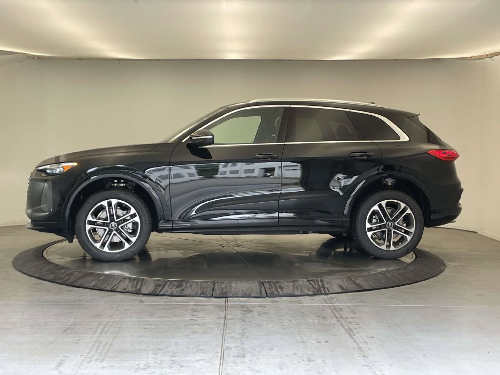 New 2026 Audi Q5 Premium Plus AWD/4WD image 2