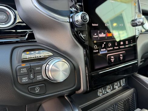 New 2026 RAM 1500 Laramie w/ Night Edition AWD/4WD image 19