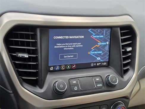 Used 2023 GMC Acadia Denali w/ Denali Ultimate Package image 18