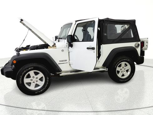 Used 2014 Jeep Wrangler Sport AWD/4WD image 11