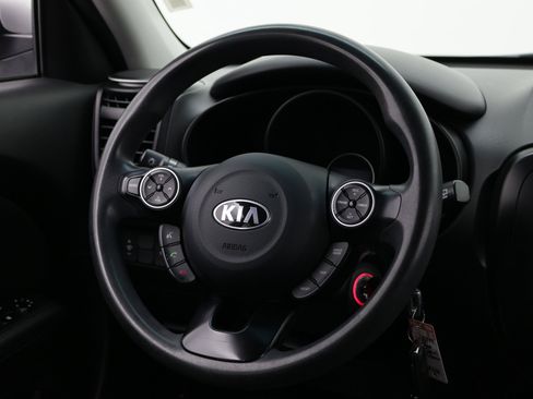 Used 2019 Kia Soul FWD image 30