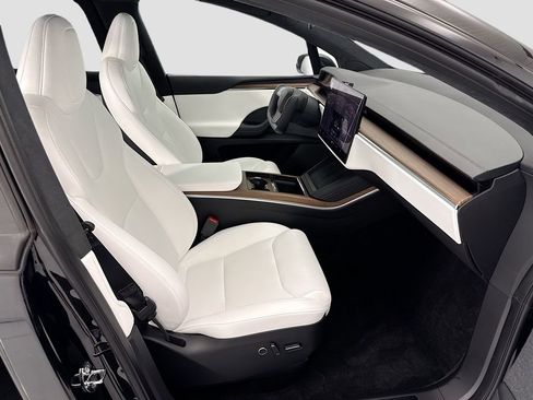 Used 2023 Tesla Model X AWD/4WD image 19