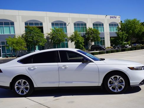 Used 2024 Honda Accord LX image 7