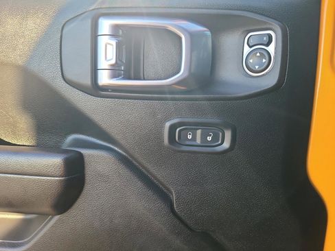 Used 2021 Jeep Wrangler Unlimited Sport image 10