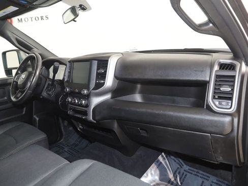 Used 2024 RAM 3500 Tradesman w/ Chrome Appearance Group image 39