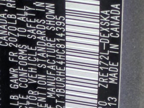 Used 2017 Toyota Corolla SE w/ SE Premium Package FWD image 22