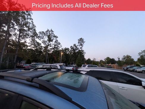 Used 2017 Subaru Forester 2.5i Premium w/ All-Weather Package AWD/4WD image 10