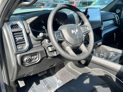 New 2026 RAM 2500 Laramie AWD/4WD image 11
