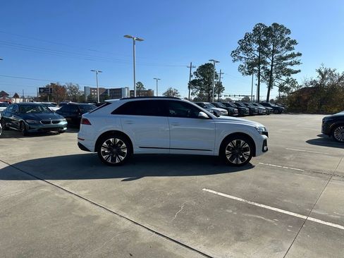 Used 2025 Audi Q8 Premium Plus image 4