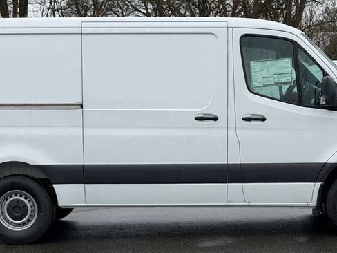 New 2026 Mercedes-Benz Sprinter 2500 image 3