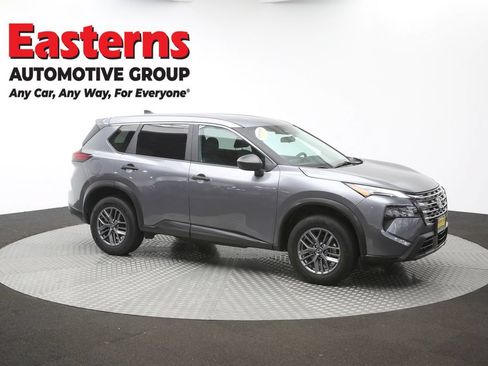 Used 2024 Nissan Rogue S AWD/4WD image 49
