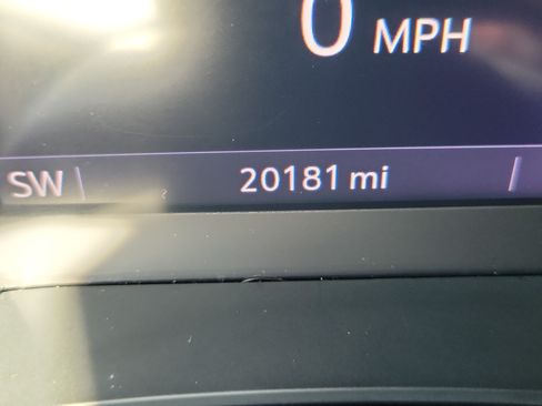 Used 2023 Buick Encore GX Essence w/ Experience Buick Package FWD image 33