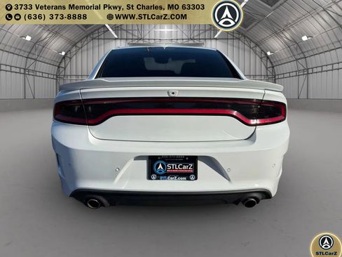 Used 2019 Dodge Charger GT image 4