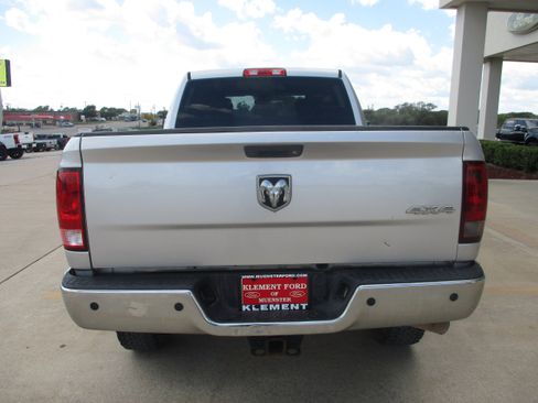 Used 2018 RAM 2500 Tradesman w/ Chrome Appearance Group image 6