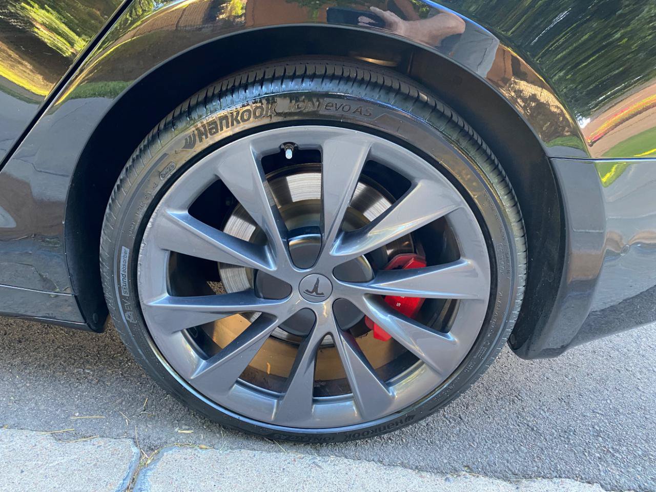 Used 2021 Tesla Model S Performance AWD/4WD image 23