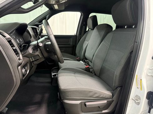 Used 2022 RAM 3500 Tradesman image 19