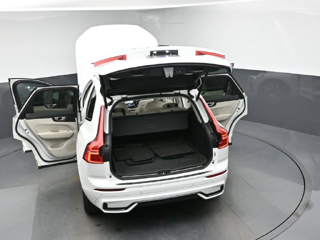 Used 2024 Volvo XC60 B5 Plus w/ Protection Package Premier AWD/4WD image 49