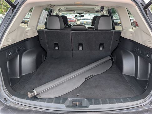 Used 2019 Subaru Forester Limited AWD/4WD image 18