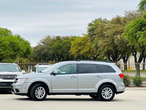 Used 2016 Dodge Journey SXT FWD image 5