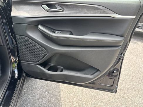 New 2026 Jeep Grand Cherokee Limited AWD/4WD image 14