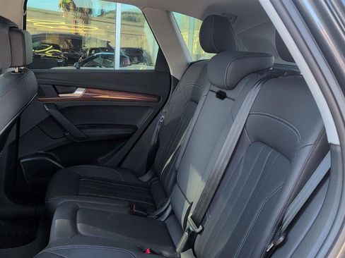 Used 2023 Audi Q5 2.0T Premium Plus w/ Premium Plus Package image 13