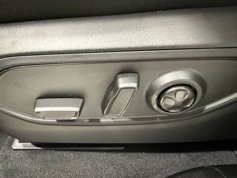 New 2026 Jeep Grand Cherokee Laredo image 19