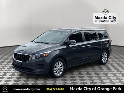 Used 2017 Kia Sedona LX w/ LX Essentials Premium Package