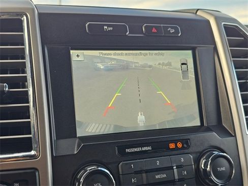 Used 2017 Ford F250 Lariat w/ Chrome Package image 20