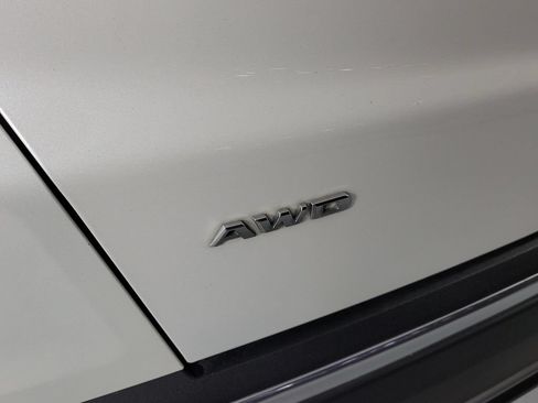 Used 2022 Cadillac XT5 Premium Luxury w/ Platinum Package AWD/4WD image 5
