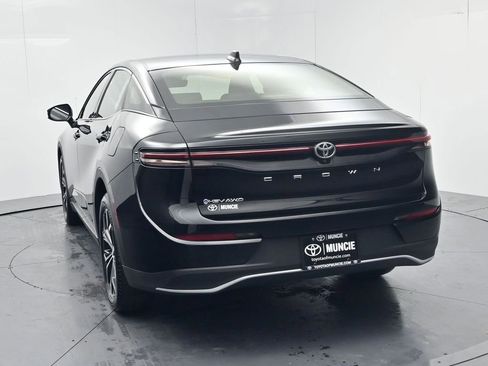 Used 2024 Toyota Crown XLE image 6