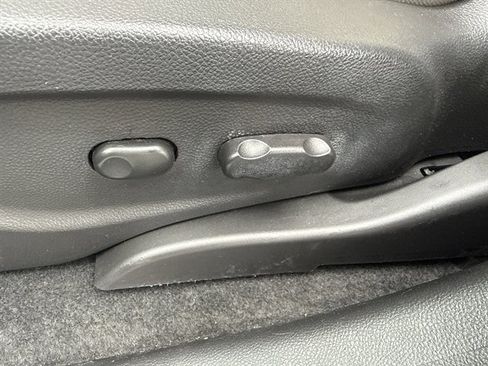 Used 2019 Buick Encore Essence w/ Safety Package II AWD/4WD image 11