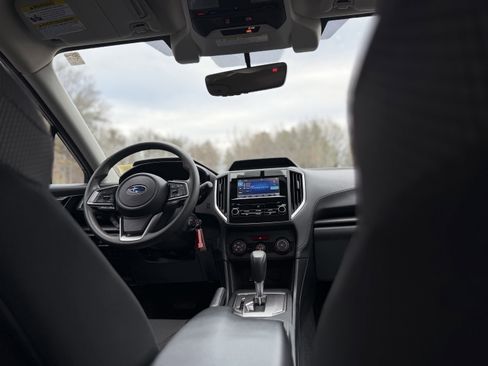 Used 2023 Subaru Impreza Premium image 2