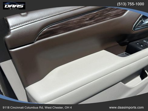 Used 2021 Chevrolet Tahoe Z71 w/ Luxury Package AWD/4WD image 20