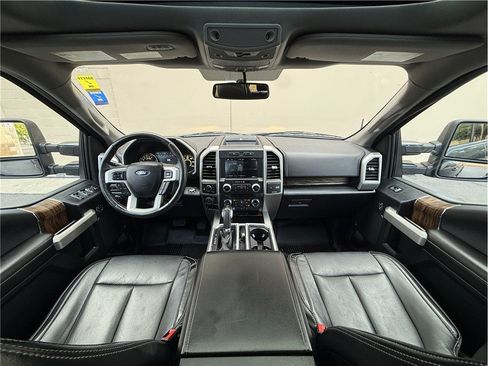 Used 2018 Ford F150 Lariat w/ Equipment Group 501A Mid AWD/4WD image 8