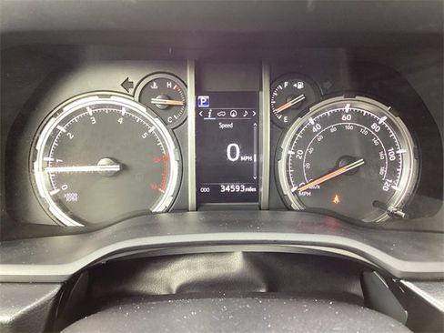 Certified 2024 Toyota 4Runner TRD Off-Road Premium image 17