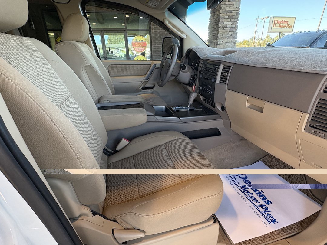 Used 2008 Nissan Titan SE RWD image 23