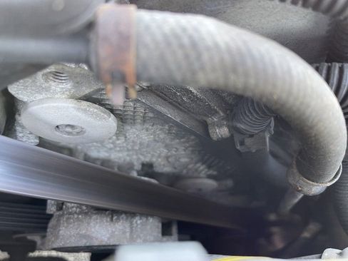 Used 2003 Cadillac De Ville Base w/ Comfort & Convenience Package image 23