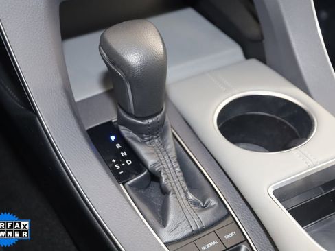 Used 2019 Toyota Avalon XLE image 7
