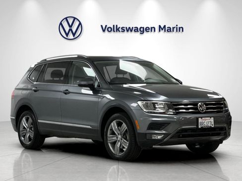 Used 2020 Volkswagen Tiguan SEL w/ 3rd Row Seat Package AWD/4WD image 7