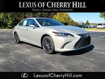 New 2025 Lexus ES 300h w/ Premium Package