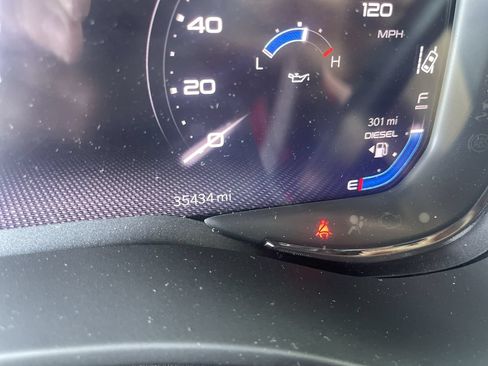 Used 2024 RAM 3500 Limited AWD/4WD image 12