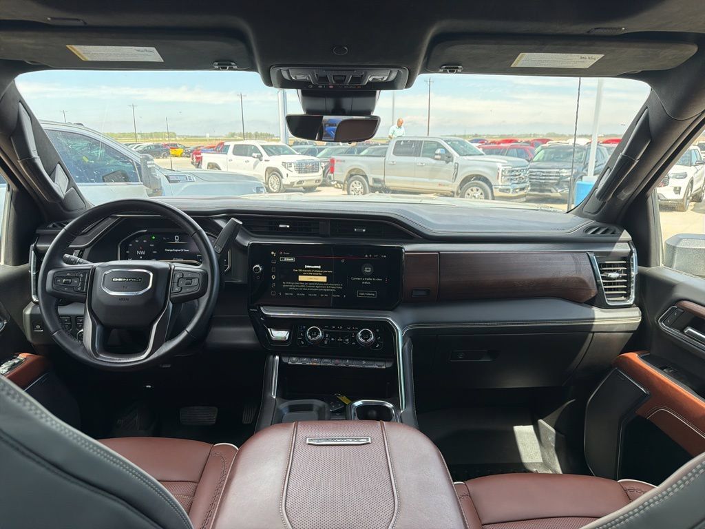 Used 2024 GMC Sierra 3500 Denali Ultimate w/ LPO, GMC Protection Package AWD/4WD image 22