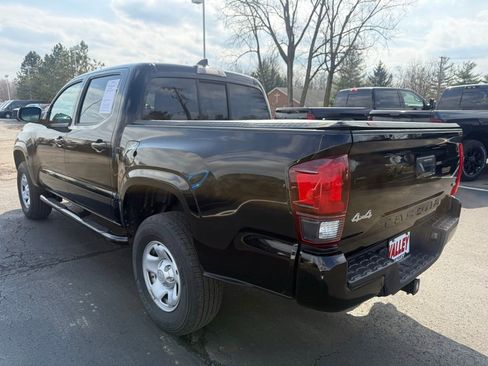 Used 2023 Toyota Tacoma SR AWD/4WD image 5