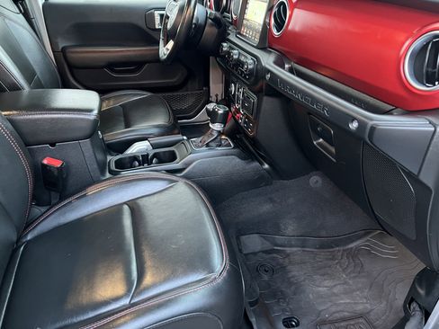 Used 2021 Jeep Wrangler Unlimited Rubicon w/ Uconnect 4C Nav & Sound Group image 23