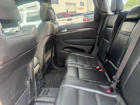 Used 2021 Jeep Grand Cherokee Overland AWD/4WD image 35